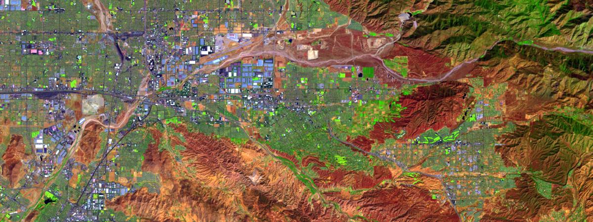 <ImageryLayer url:"https://landsat2.arcgis.com/arcgis/rest/services/Landsat/MS/ImageServer">